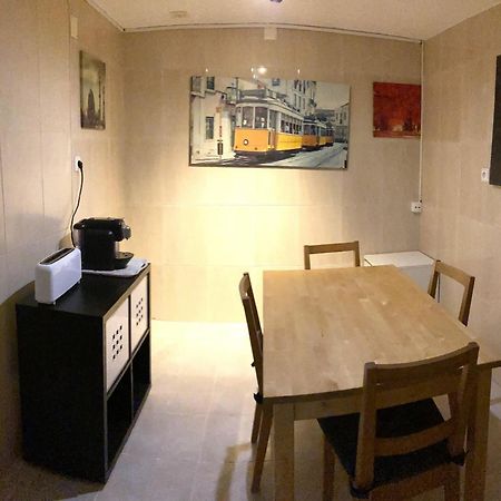 Lisbon T2 Apartment In Typical Villa In Sapadores Lissabon Exterior foto