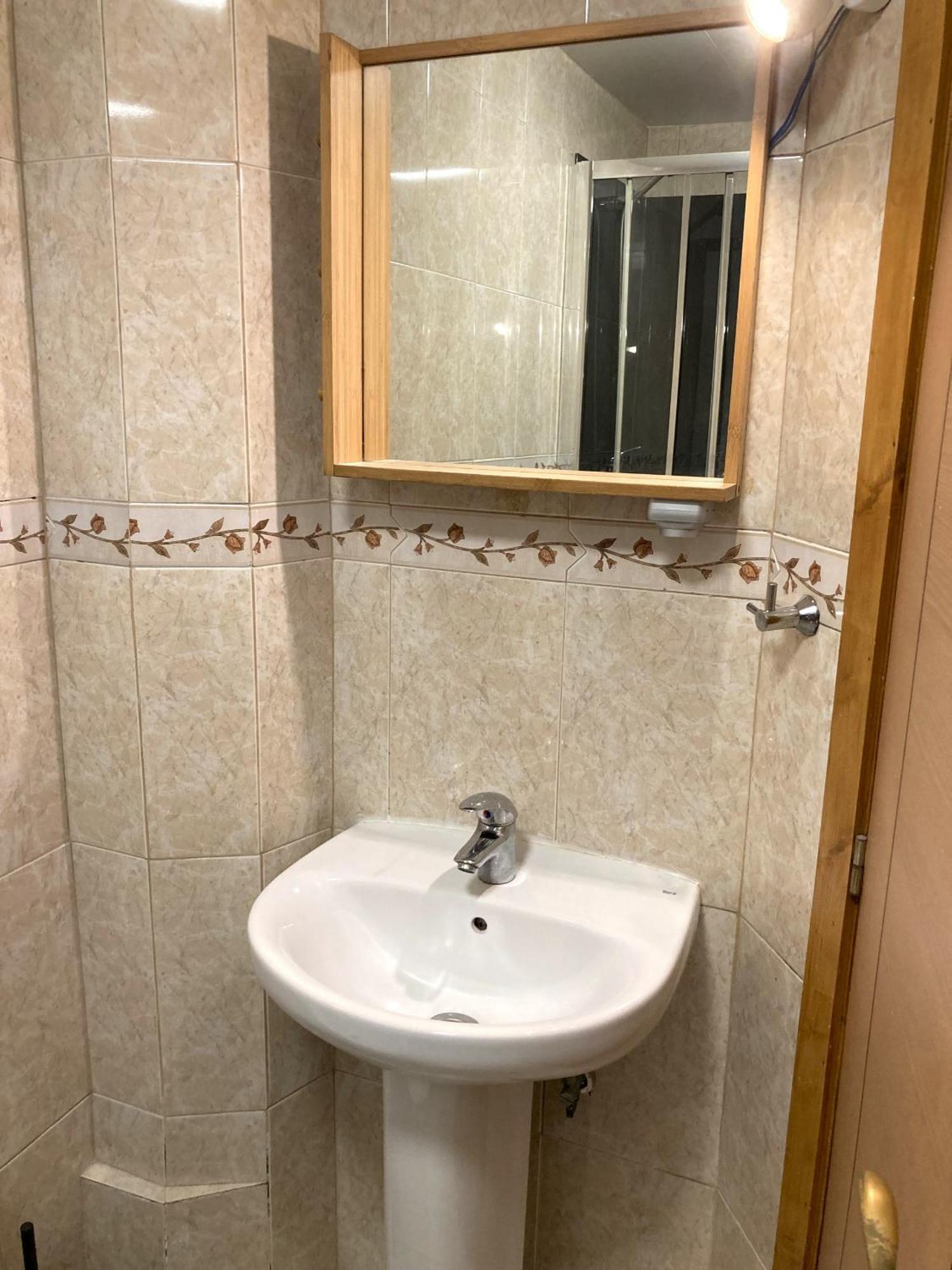 Lisbon T2 Apartment In Typical Villa In Sapadores Lissabon Exterior foto