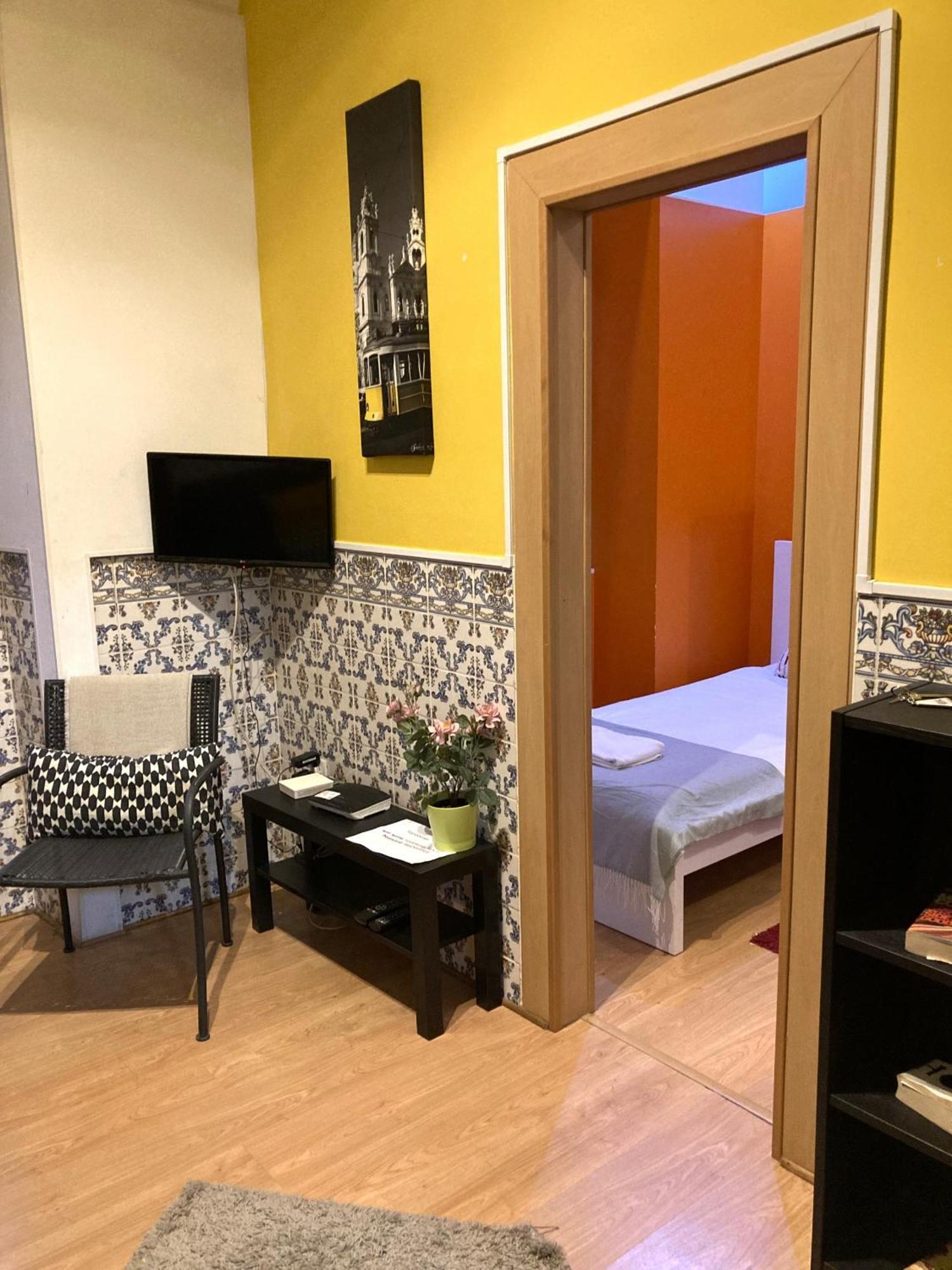 Lisbon T2 Apartment In Typical Villa In Sapadores Lissabon Exterior foto